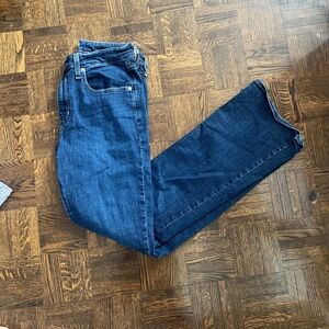 Levi’s 725 High Rise Bootcut Dark Wash Jeans - Size 30